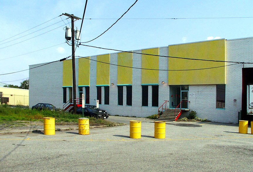 More Photos Of 585 Industrial Rd, Carlstadt Warehouse For Lease