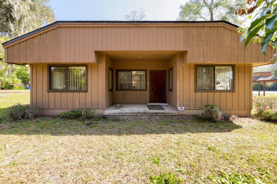 More Photos Of 943 Cesery Blvd, Jacksonville Medical For Sale