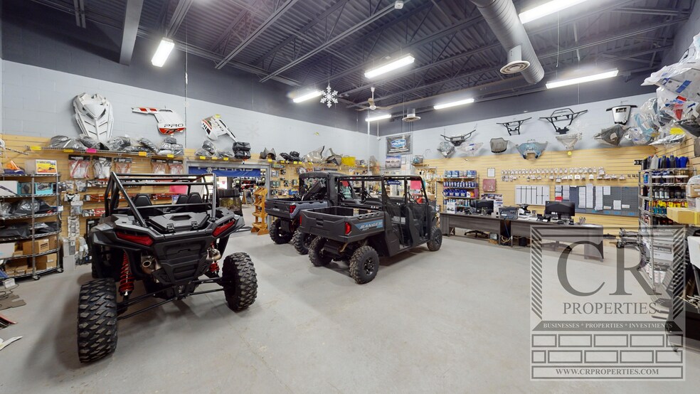 More Photos Of 1680 Route 9G, Hyde Park Freestanding For Sale