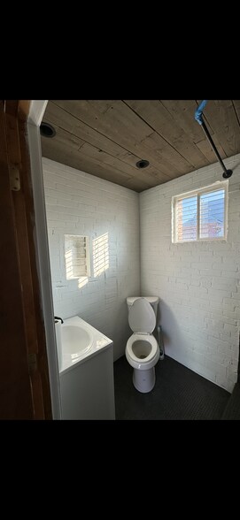 More Photos Of 3125 Park Ave, Saint Louis Warehouse For Lease