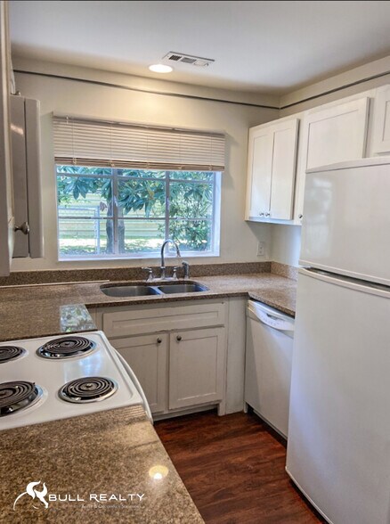 More Photos Of 395 Oakland Ave SE, Atlanta Apartments For Sale
