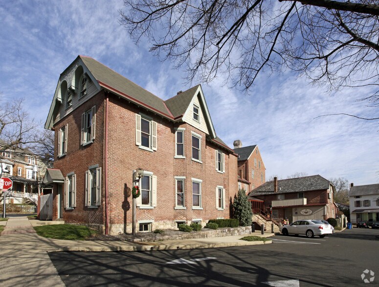 More Photos Of 100 S Main St, Doylestown Office For Lease