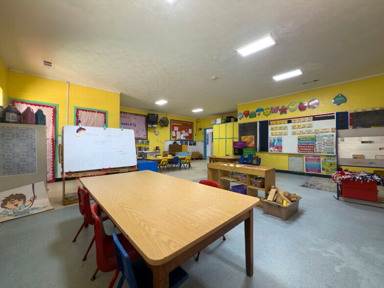 More Photos Of 4518 Covington Hwy, Decatur Daycare Center For Sale