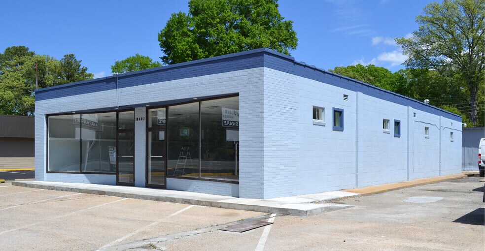Primary Photo Of 10602 Warwick Blvd, Newport News Freestanding For Sale