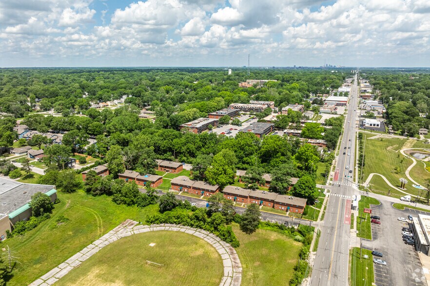 More Photos Of 8208 Troost Ave, Kansas City Apartments For Sale