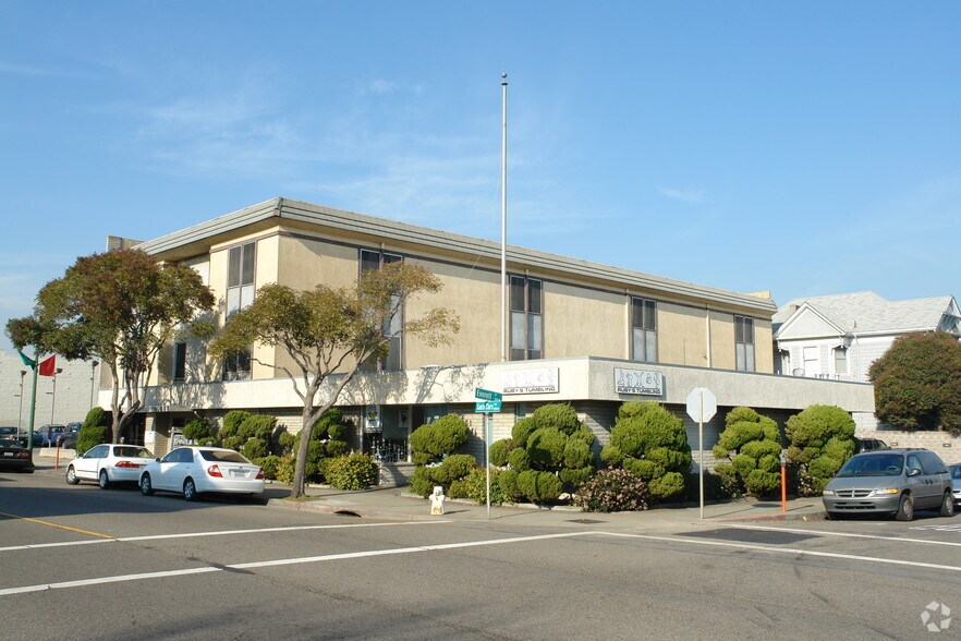 More Photos Of 2445-2447 Santa Clara Ave, Alameda Office For Lease