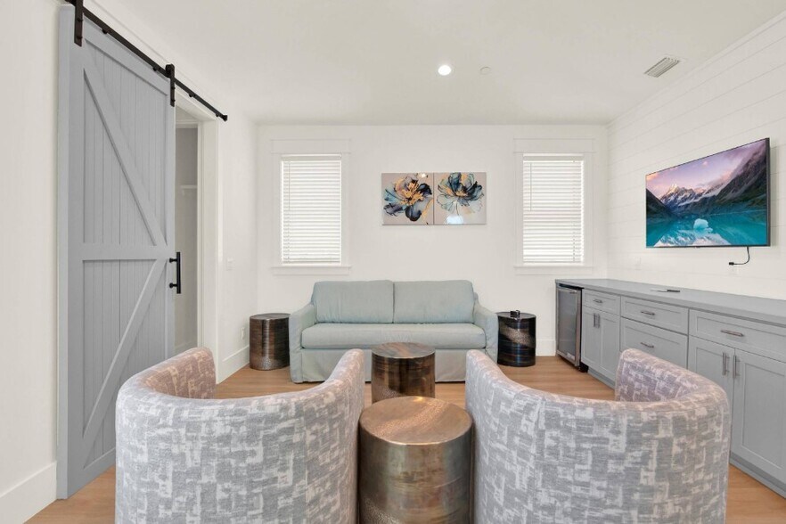 More Photos Of 13401 Oleander Dr, Panama City Specialty For Sale