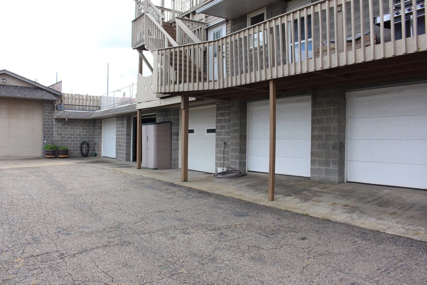 More Photos Of 725 Main St, Wintersville Restaurant For Sale