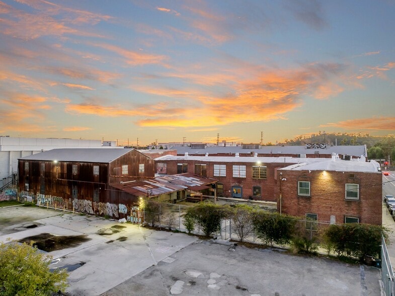 More Photos Of 2626 Lacy St, Los Angeles Industrial For Sale