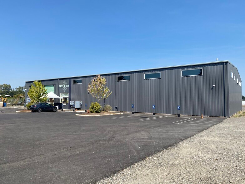 Primary Photo Of 1385 Industrial Ave, Woodburn Warehouse For Lease