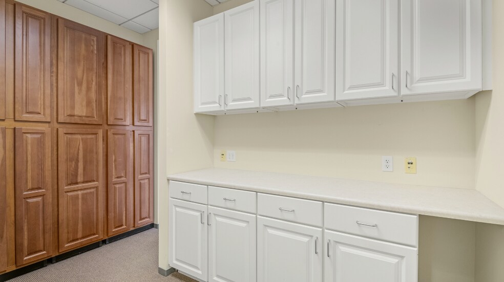 More Photos Of 2450 Cabrillo Hwy S, Half Moon Bay Office For Sale