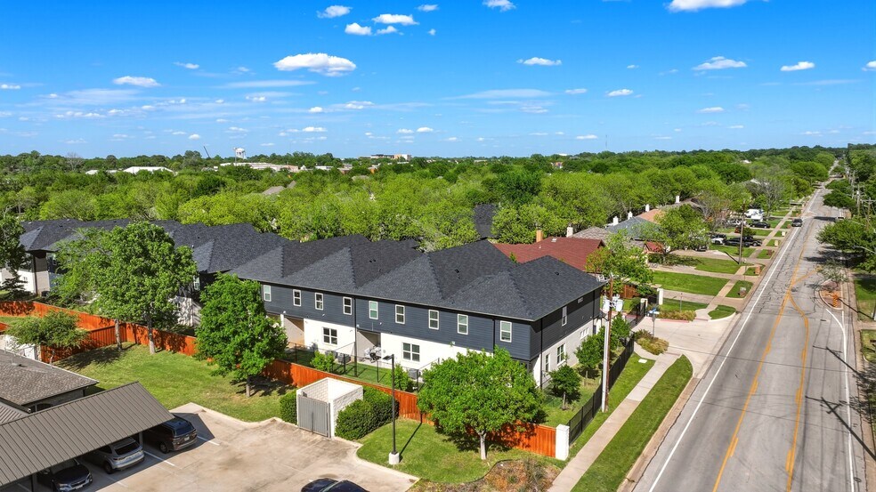 More Photos Of 500-540 Marbella Dr, Arlington Apartments For Sale