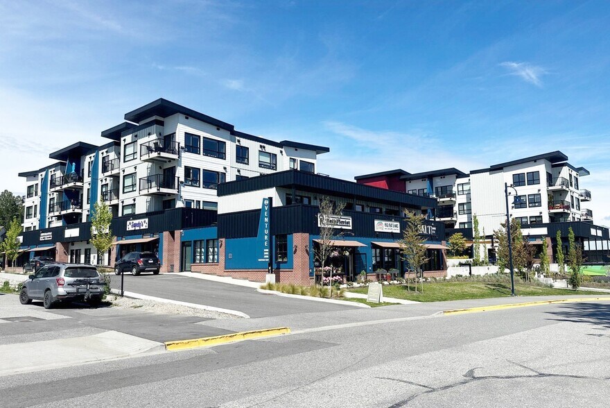 Primary Photo Of 1000-1018 Venture Way, Gibsons Apartments For Lease
