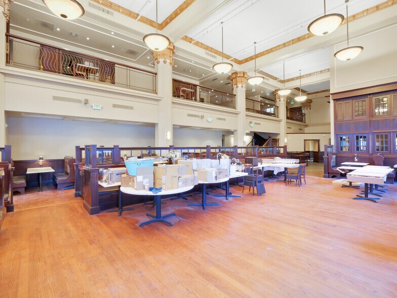 More Photos Of 1100 S Flower St, Los Angeles Office For Lease