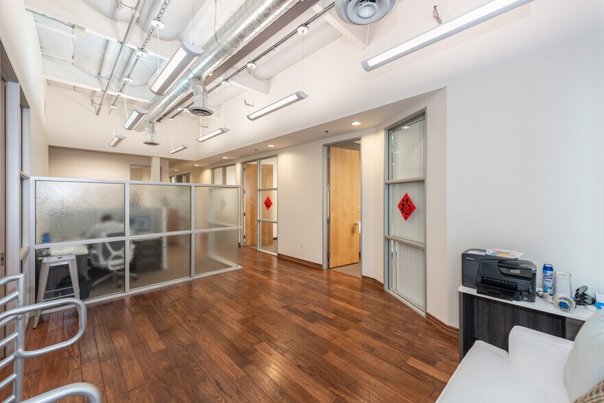 More Photos Of 8925 Research Dr, Irvine Office For Lease