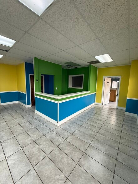 More Photos Of 3080 Sylvan Rd, Hapeville Auto Dealership For Lease