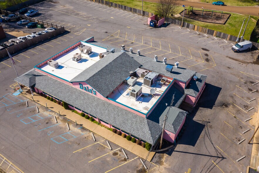 More Photos Of 1226 Main St, Southaven Restaurant For Sale