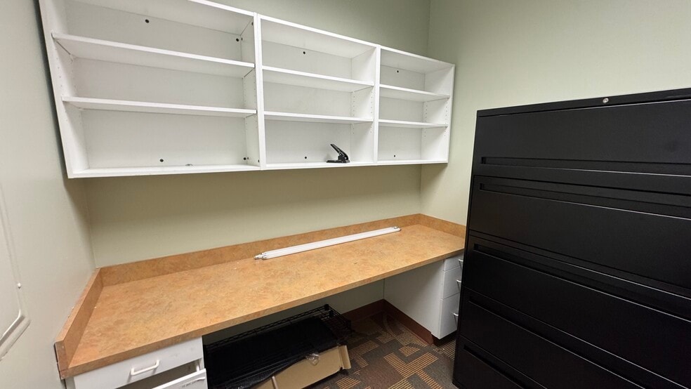 More Photos Of 4379 Easton Ave, Bethlehem Office For Sale