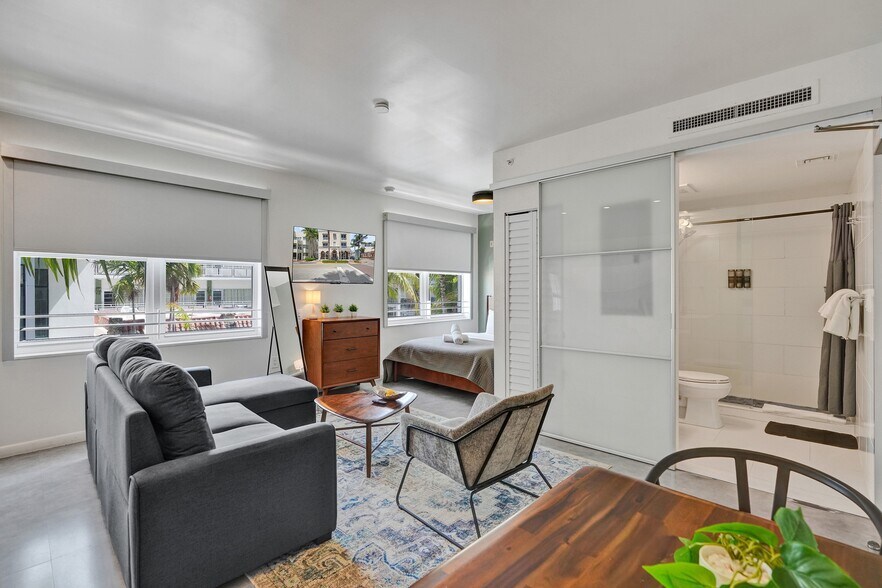 More Photos Of 860 Collins Ave, Miami Beach Hotel For Sale