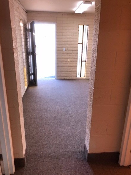 More Photos Of 1930 W Durango St, Phoenix Distribution For Lease