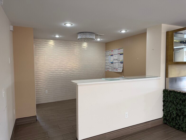 More Photos Of 751 Union Blvd, Allentown Storefront Retail Office For Sale