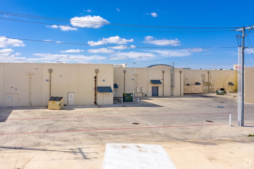 More Photos Of 161 Creekside Way, New Braunfels Unknown For Lease