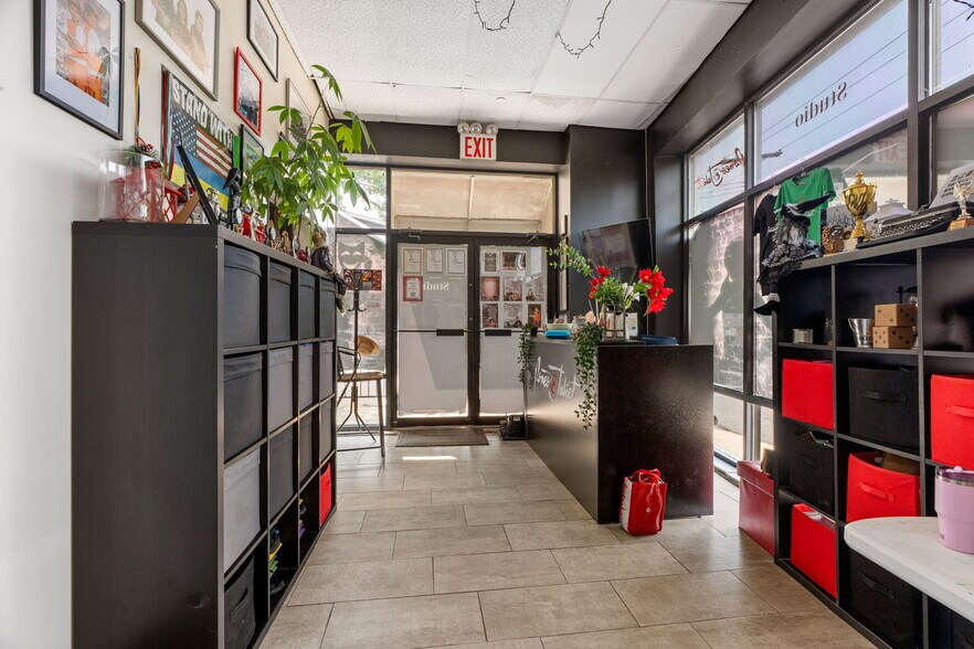 More Photos Of 29B Nelson Ave, Staten Island General Retail For Lease