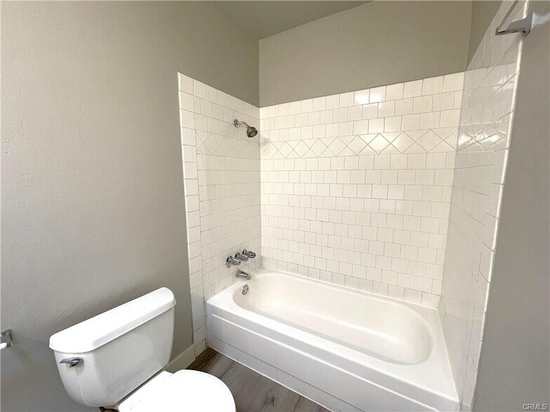 More Photos Of 13717 Chadron Ave, Hawthorne Apartments For Sale