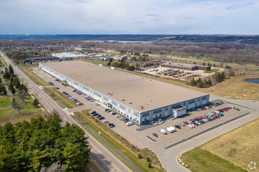 More Photos Of 2101 4th Ave E, Shakopee Distribution For Lease
