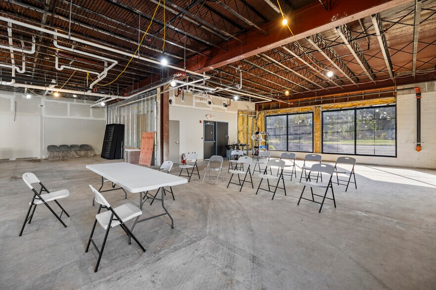 More Photos Of 419 E Market St, Sandusky Hotel For Sale