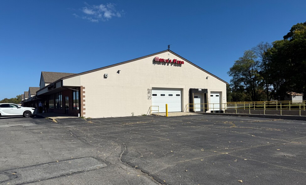 More Photos Of 5967-5983 Andrews Rd, Mentor-on-the-Lake Storefront For Sale