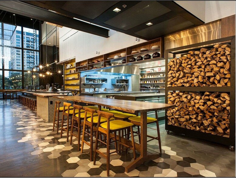 More Photos Of 222 S Hope St, Los Angeles General Retail For Lease