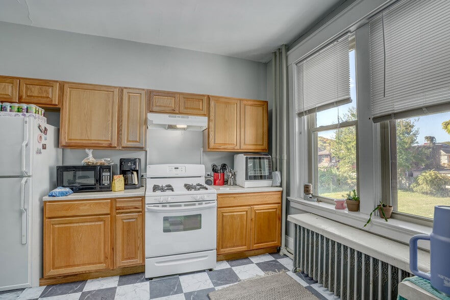 More Photos Of 1801 Chase Ave, Cincinnati Apartments For Sale
