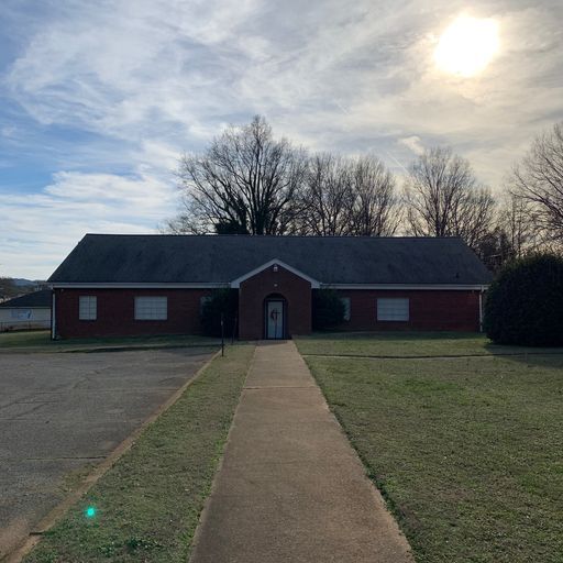 More Photos Of 830 Church St, Kings Mountain Religious Facility For Lease