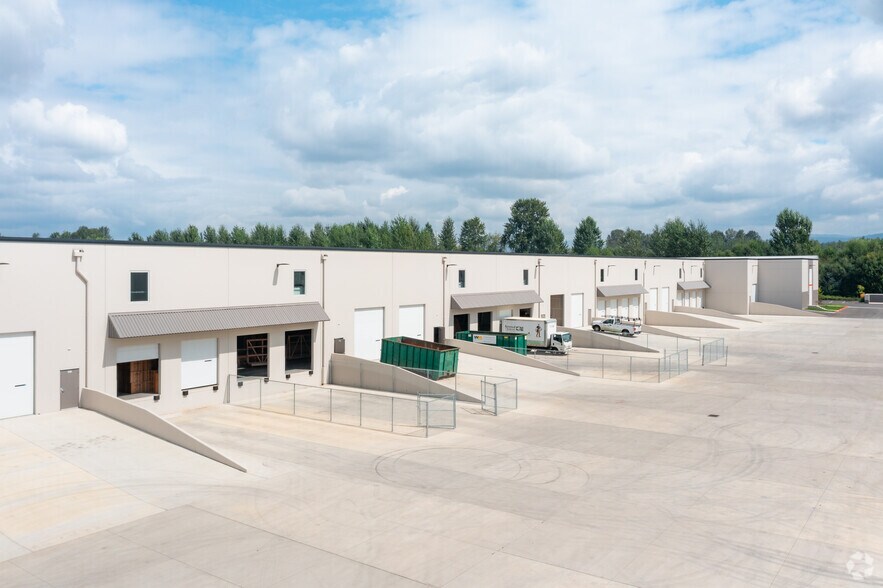 More Photos Of 4010 156th St NE, Marysville Warehouse For Lease