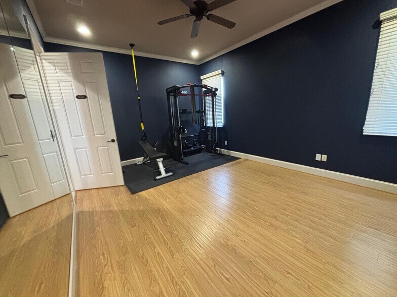 More Photos Of 1806 Snake River Rd, Katy Medical For Sale