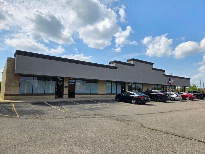 More Photos Of 13400-13480 E 15 Mile Rd, Sterling Heights Unknown For Lease