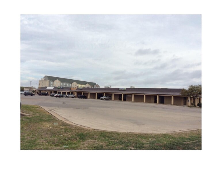 More Photos Of 4582 Buffalo Gap Rd, Abilene General Retail For Lease