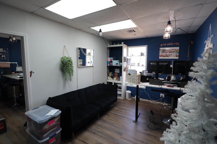 More Photos Of 401 S 41st St E, Muskogee Warehouse For Sale