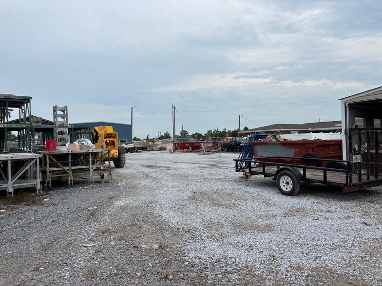 More Photos Of 1219 Transmitter Rd, Panama City Freestanding For Sale