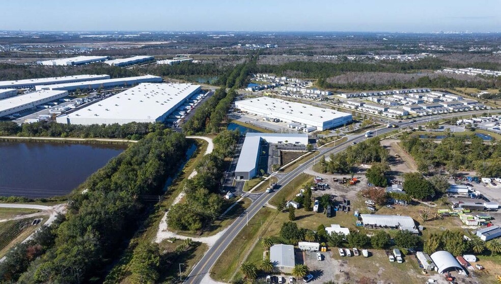 More Photos Of 5722 Young Pine Rd, Orlando Light Distribution For Lease