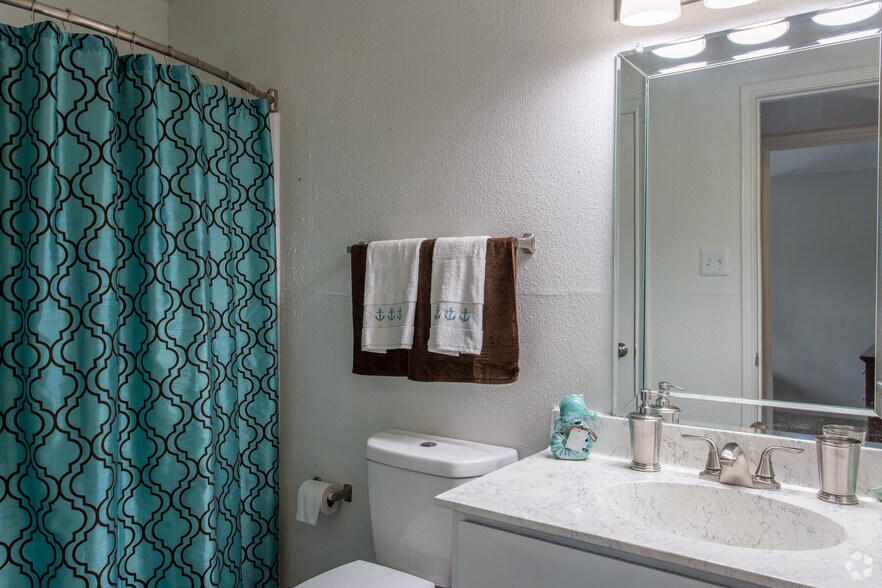 More Photos Of 22715 Imperial Valley Dr, Houston Apartments For Sale