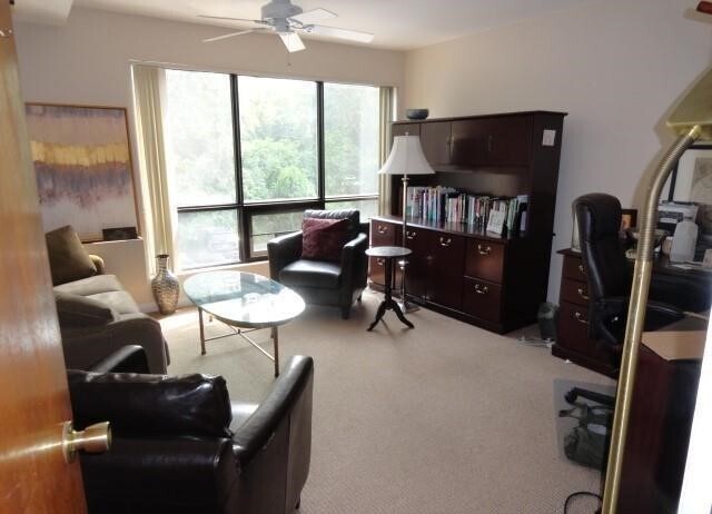 More Photos Of 567 Vauxhall St, Waterford Medical For Sale