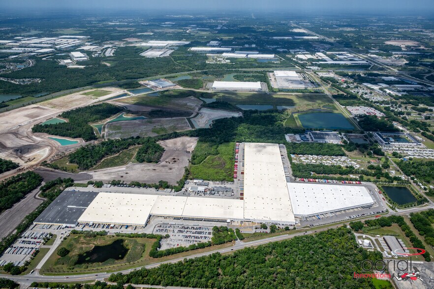 More Photos Of 1415 Winston Park Blvd, Lakeland Unknown For Lease