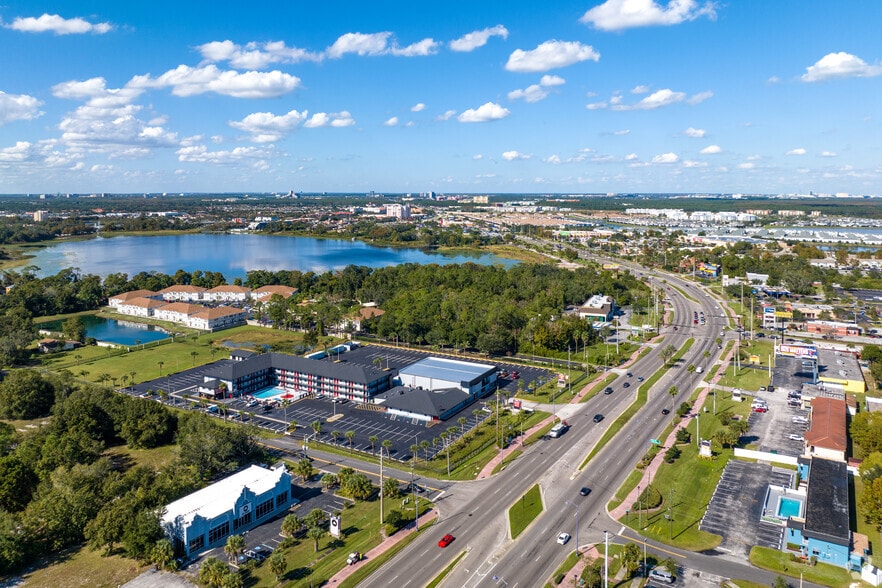 More Photos Of 4736 W Irlo Bronson Memorial Hwy, Kissimmee Hotel For Lease