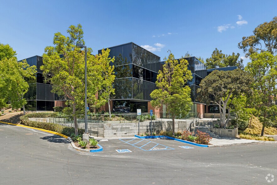 More Photos Of 2220 N University Dr, Newport Beach Office For Lease