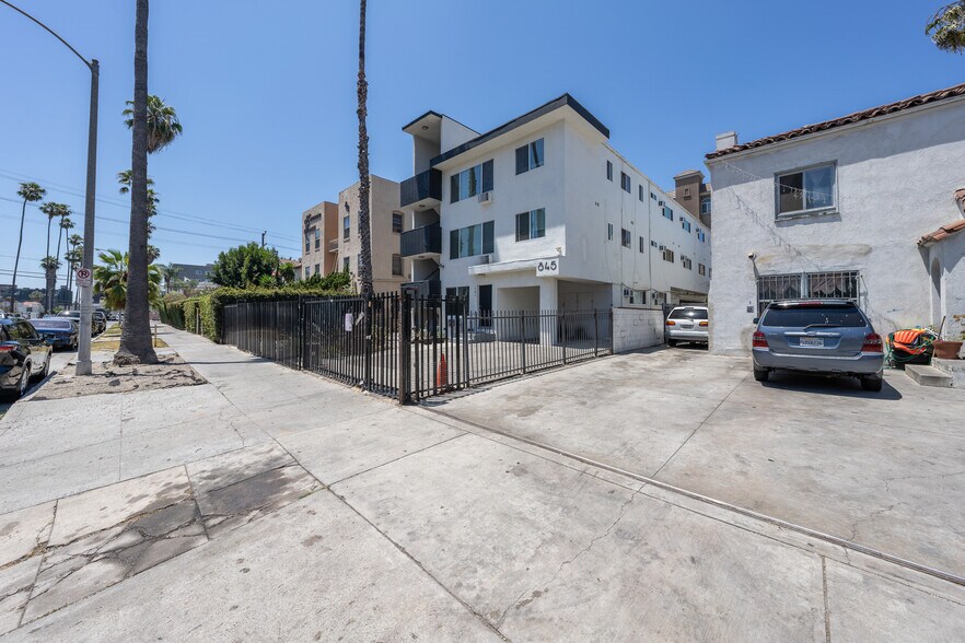 More Photos Of 845 S Kenmore Ave, Los Angeles Apartments For Sale