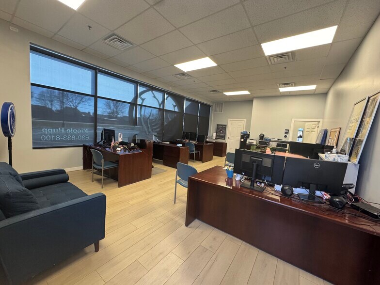 More Photos Of 4579-4589 Route 71, Oswego Storefront Retail Office For Lease