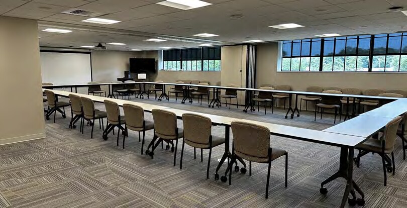 More Photos Of 1180 S Main St, Akron Medical For Lease