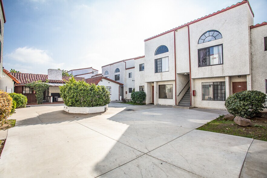 More Photos Of 9261 Wakefield Ave, Panorama City Apartments For Sale